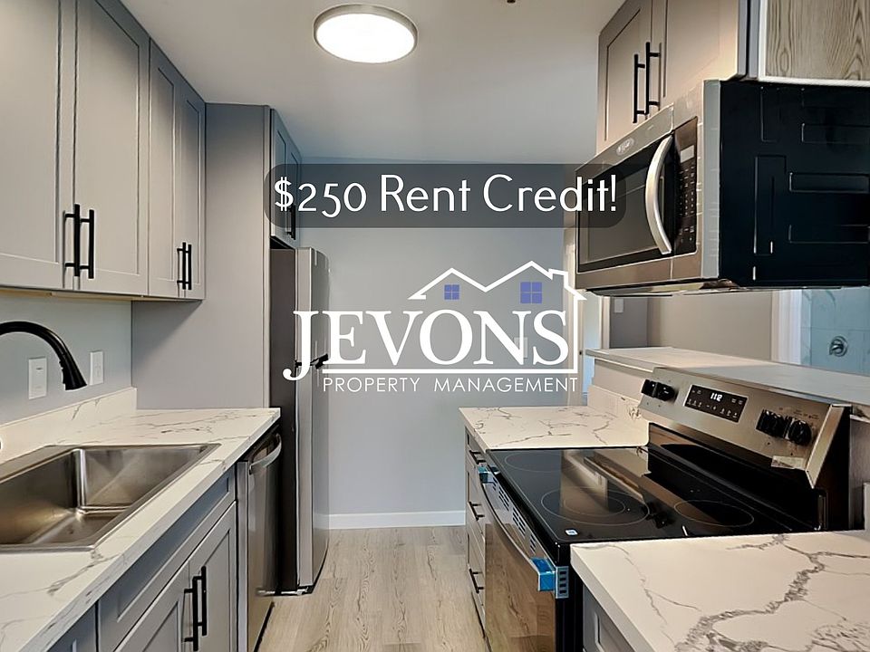 1st image of 14039 Greenwood Ave N APT 101