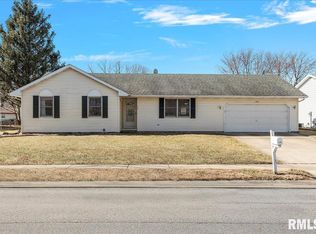 5241 Carlton Dr, Springfield, IL 62703