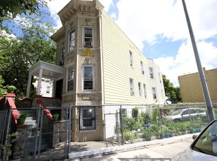 1995 Cross Bronx Expy, Bronx, NY 10462