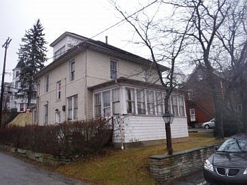 2nd image of 716 Water St