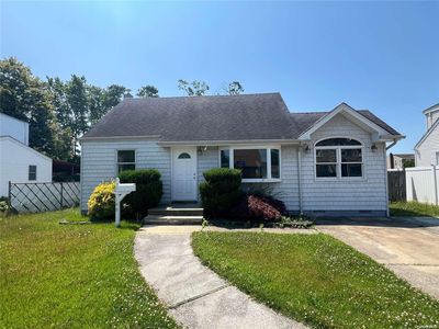 168 Walker Street, West Babylon, NY, 11704