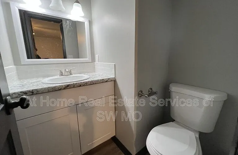 1242 E Cherry St #204 — Photo 10