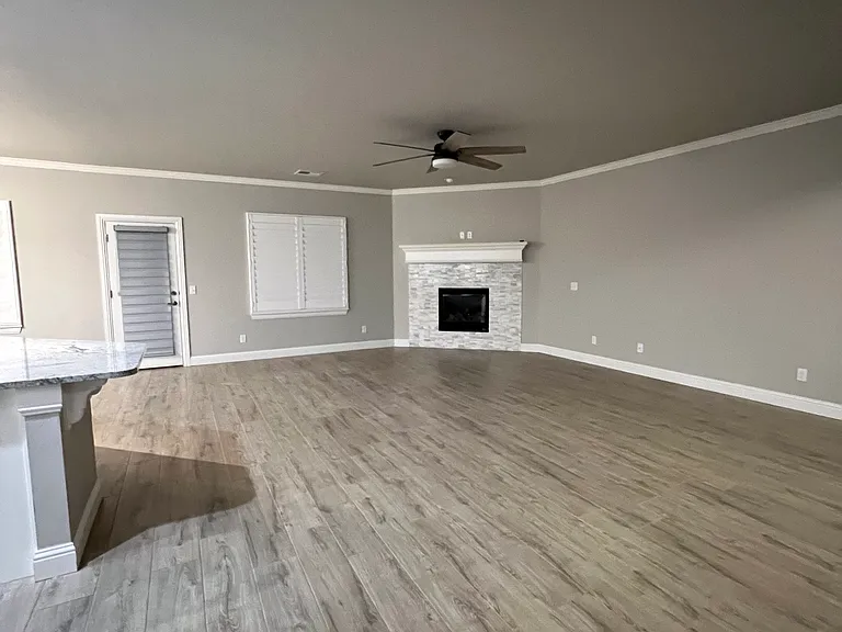 13895 Creek View Dr — Photo 6