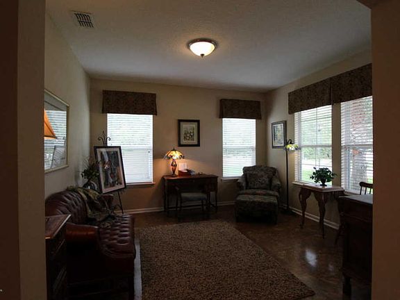 4th image of 406 Hefferon Dr