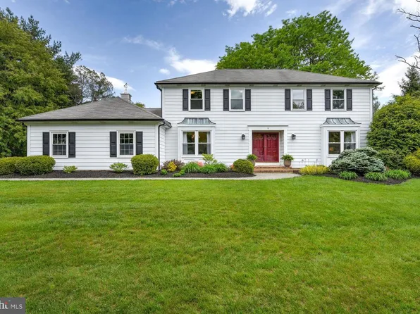 6 Greenfield Dr S, Princeton Junction, NJ 08550