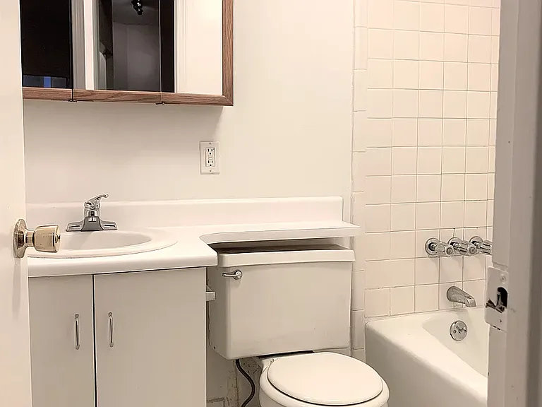 101 W 86th St #2E — Photo 10