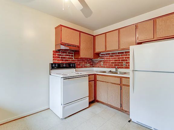 2nd image of 34630 Glenwood Rd #20e79fdcc