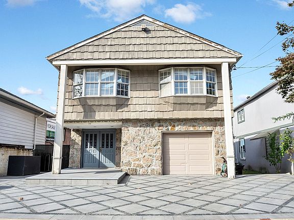 2nd image of 23 Whitman Dr