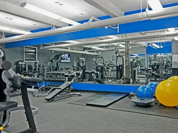 333 West 57th Street image 16 of 20