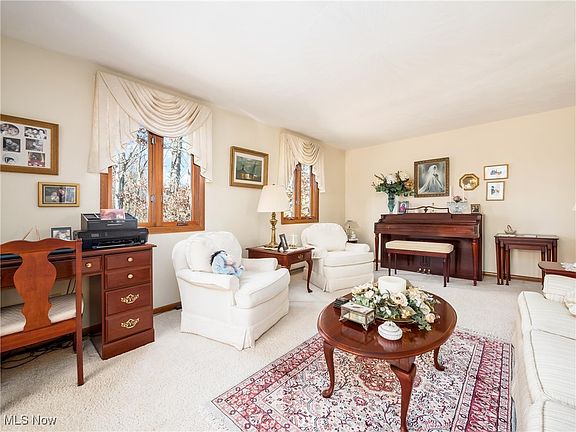 4th image of 3115 Woodland Dr