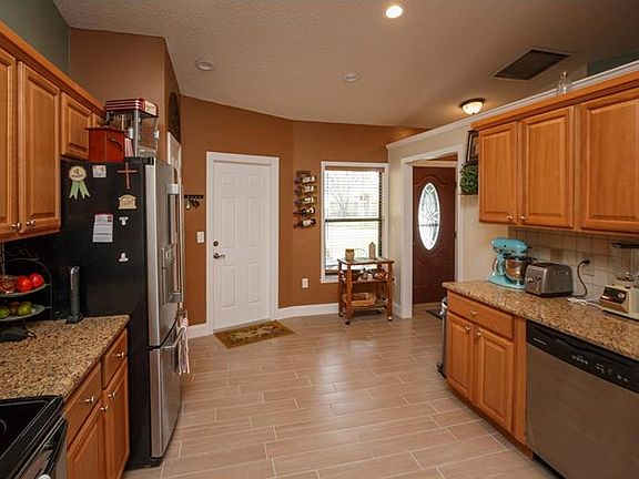 4th image of 971 Glenview Cir