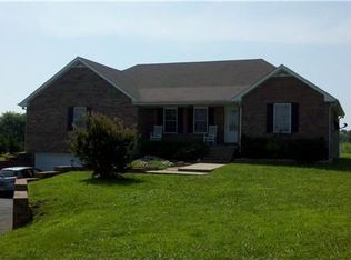 72 Kelly Ln, Lafayette, TN 37083