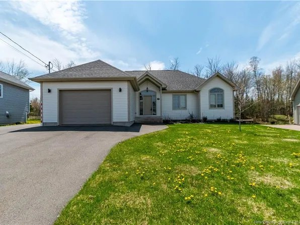 37 Guy St, Shediac, NB E4P 0L4