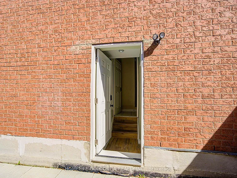 263 Milliken Meadows Dr #BASEMENT — Photo 2
