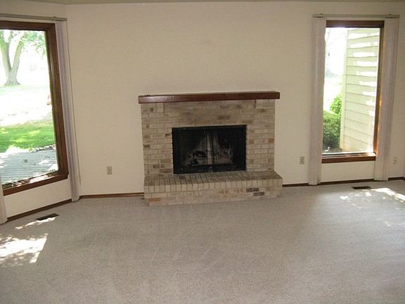 5th image of 4535 Savannah Ln