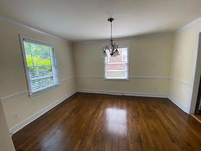 106 Hawkins Dr — Photo 12