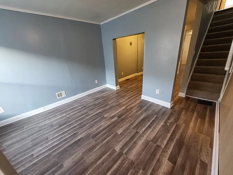 517 N Rose St — Photo 18