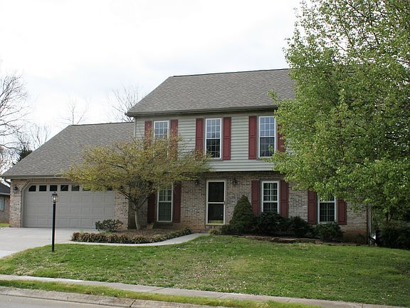 5th image of 819 Somerset Dr