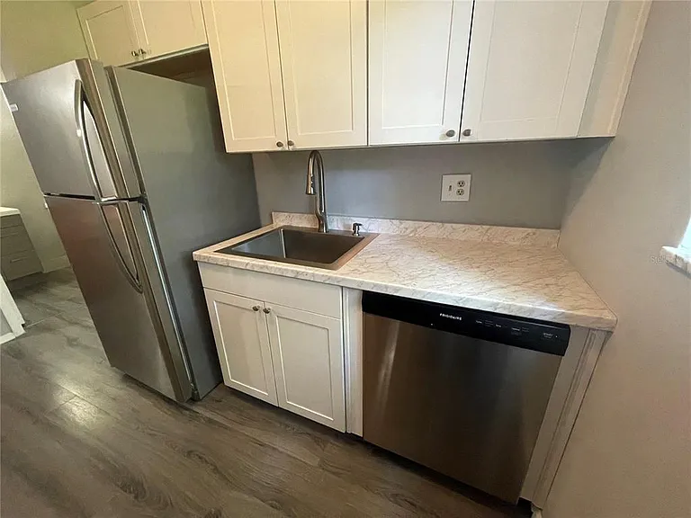 134 Springwood Cir #B — Photo 6