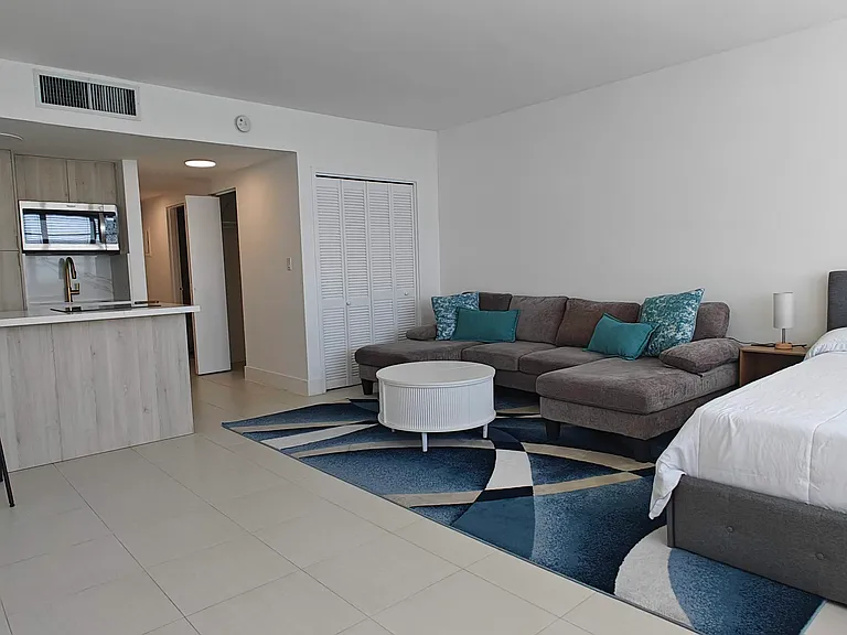 905 Brickell Bay Dr #1629 — Photo 10
