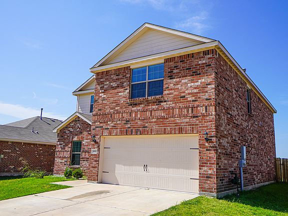 3rd image of 3012 Villegas Way