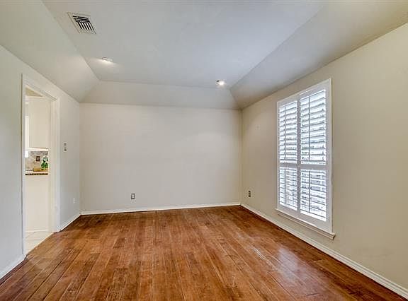 5th image of 237 Canyon Valley Dr