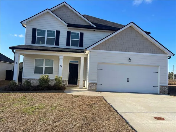 106 Harrow Dr, Perry, GA 31069