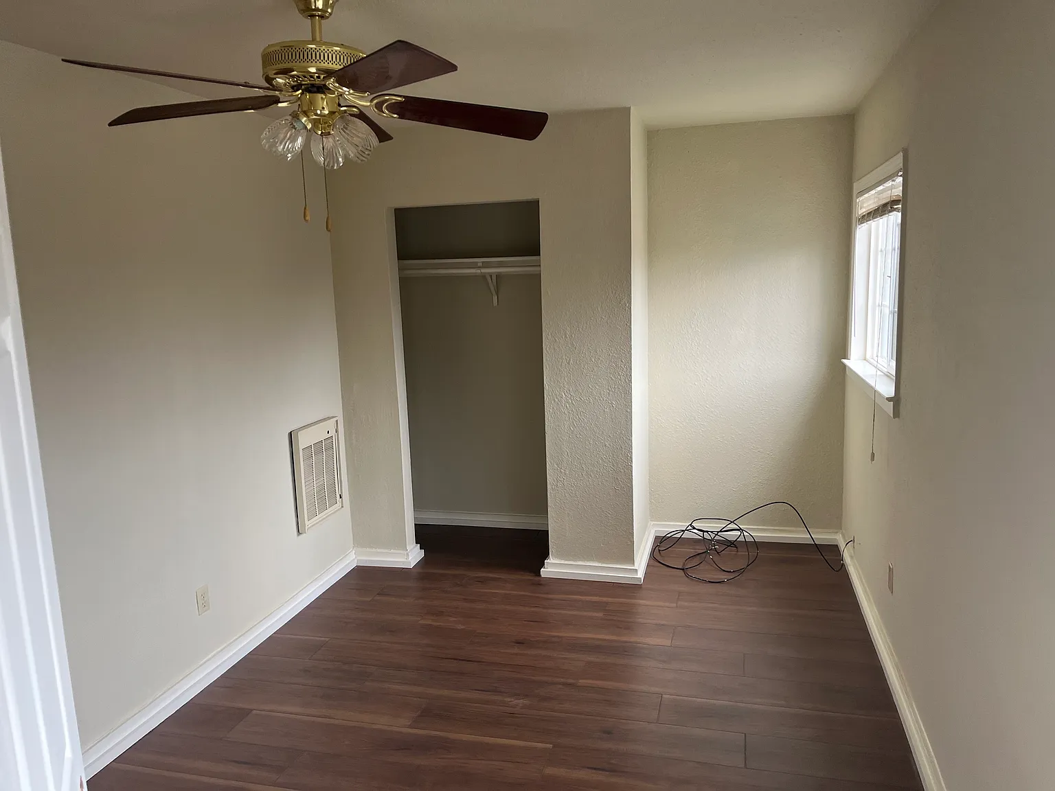 2 bed, 680 sqft, $1,400 — Photo 4