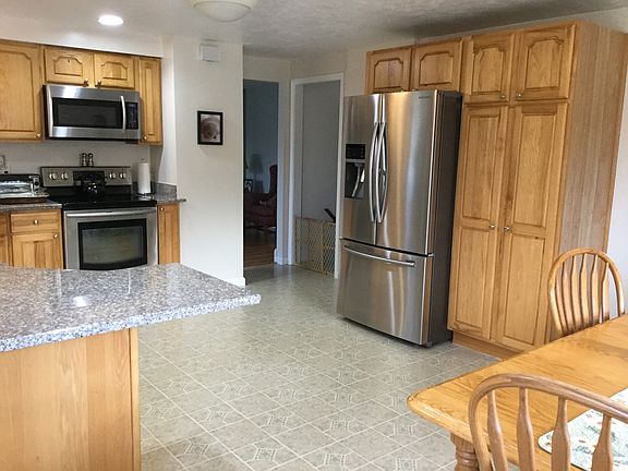 2nd image of 951 Brookpoint Dr