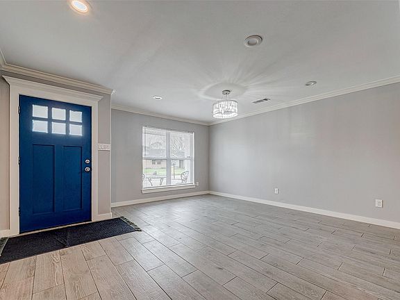 5th image of 5806 Cartagena St