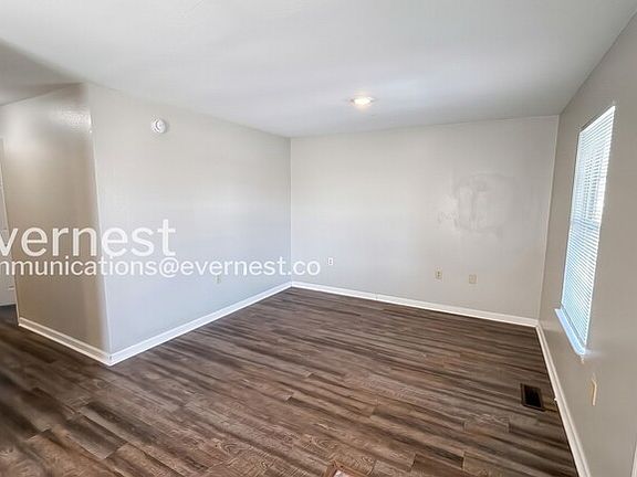 5th image of 31 Scruggs St