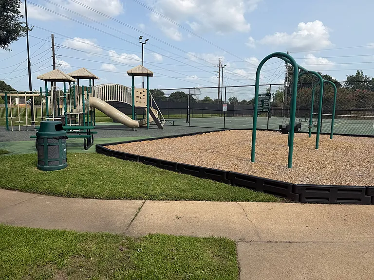 21702 Park York Dr — Photo 27