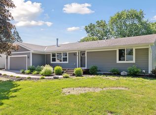 6 Langer Cir, West Saint Paul, MN 55118