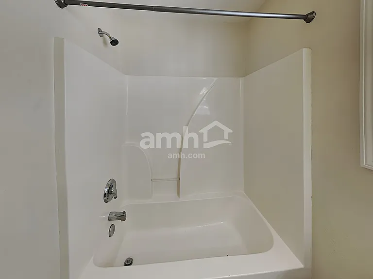 11234 Heritage Green Dr — Photo 16
