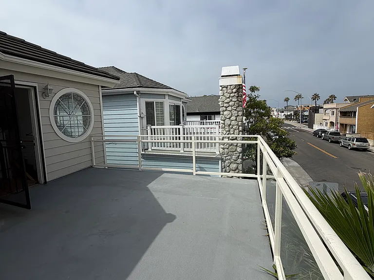 218 Orange St — Photo 15