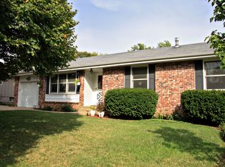 1312 Overlook Dr, Manhattan, KS 66503