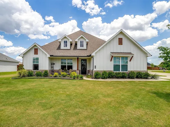 104 Treys Way, Godley, TX 76044