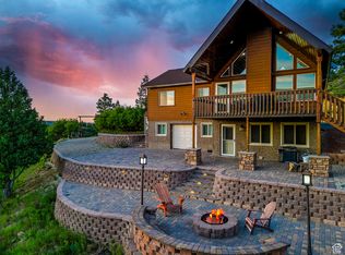 2595 W Canyon View Dr, Alton, UT 84710