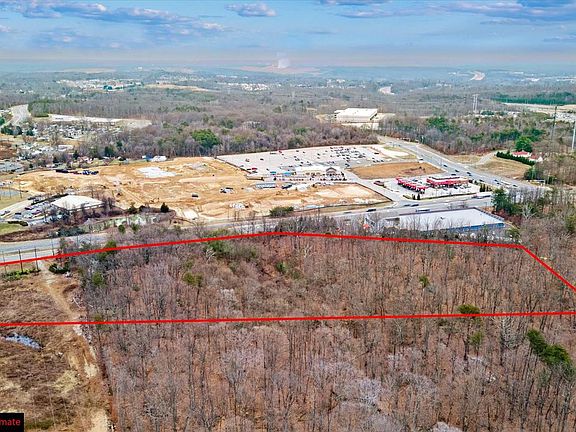 3rd image of 2509 Caton Hill Rd