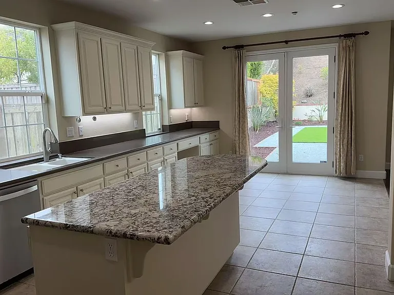 3604 Timor Ct — Photo 4