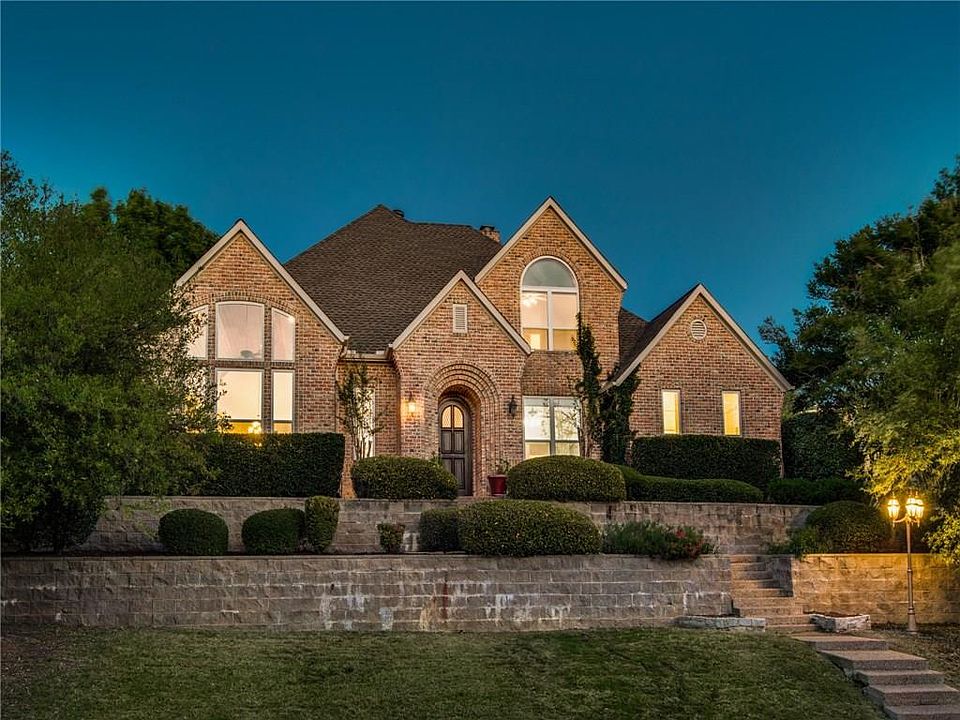 1st image of 803 Lake Breeze Dr