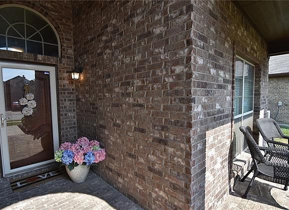 3rd image of 8212 Deer Bluff Ln