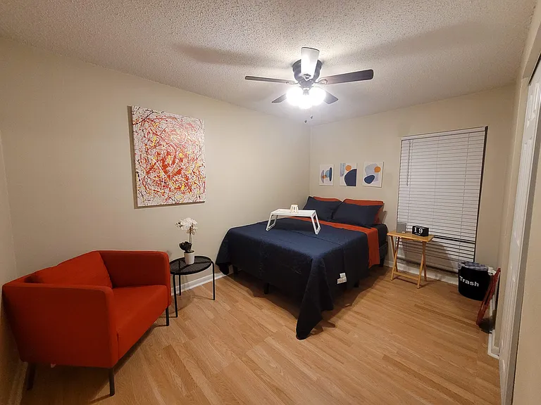 2313 Merrily Cir N — Photo 6