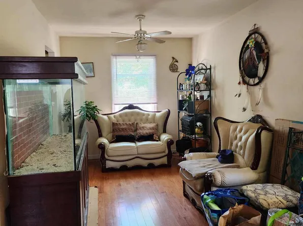 72-11 Burchell Avenue image 4 of 15