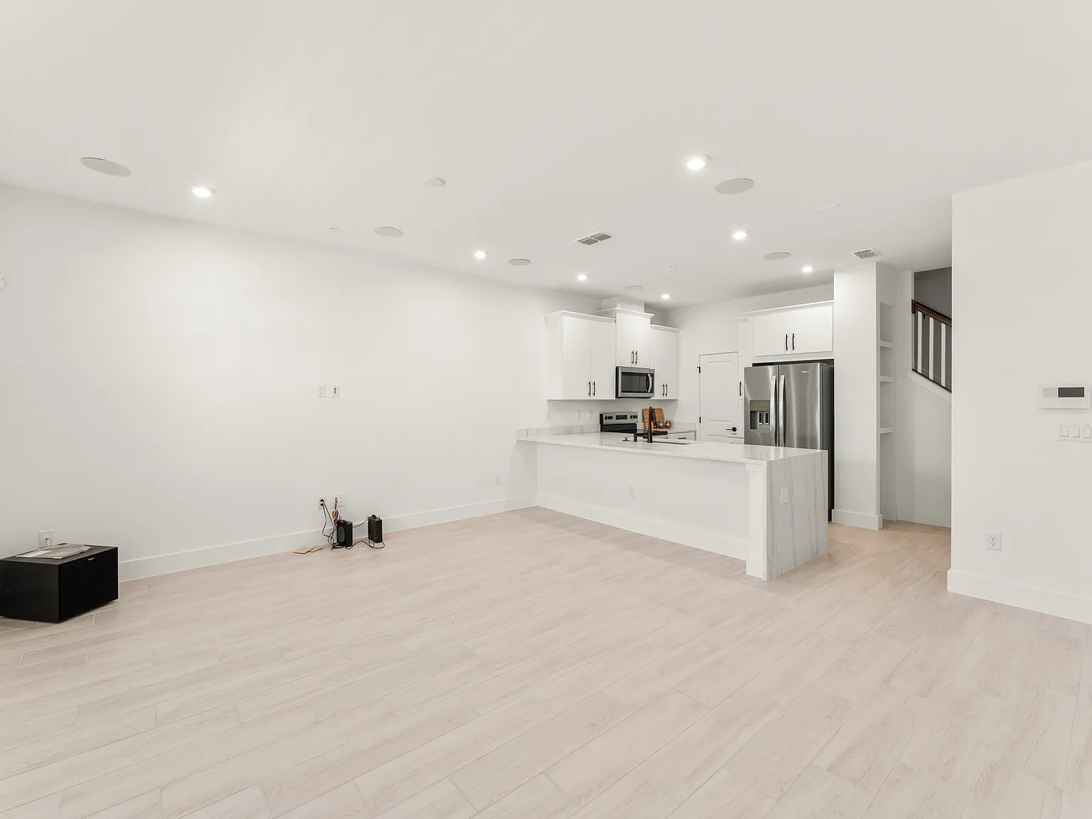 3 bed, 2.5 bath, 1678 sqft, $2,650 — Photo 4