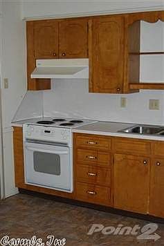 3rd image of 601 Brookside Dr