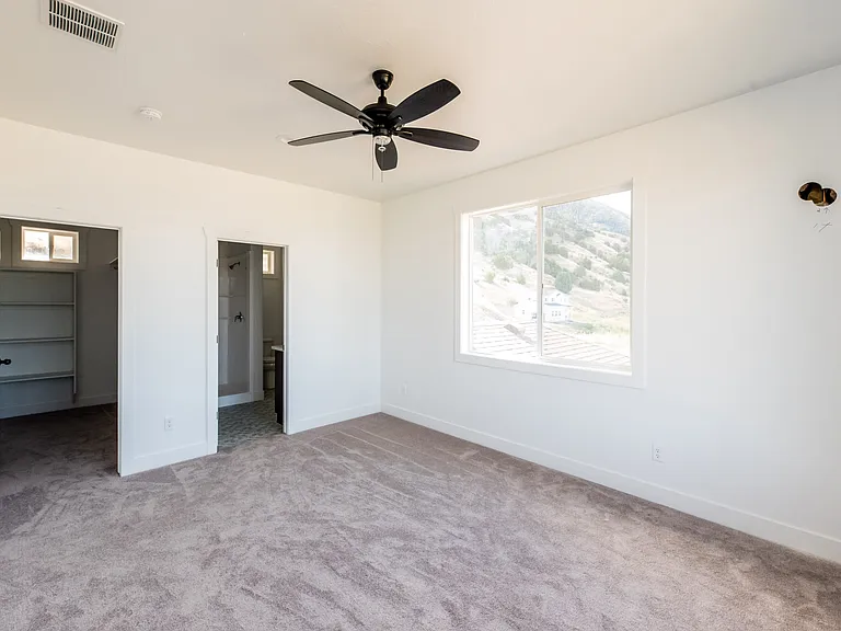 2413 N 2300 E — Photo 12
