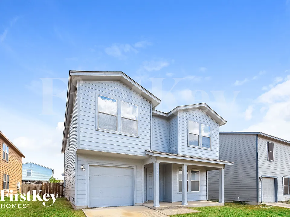7615 Fishers Path