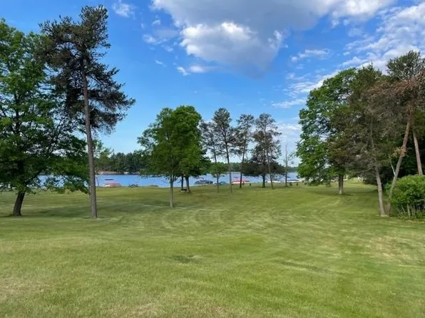 896 Prescott Ct, Nekoosa, WI 54457