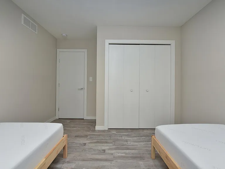 2206 W 6th St #2 — Photo 21